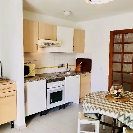 Florencia Mit Pool & Wifi In Puerto Del Carmen, Lanzarote - #120370 Apartamento